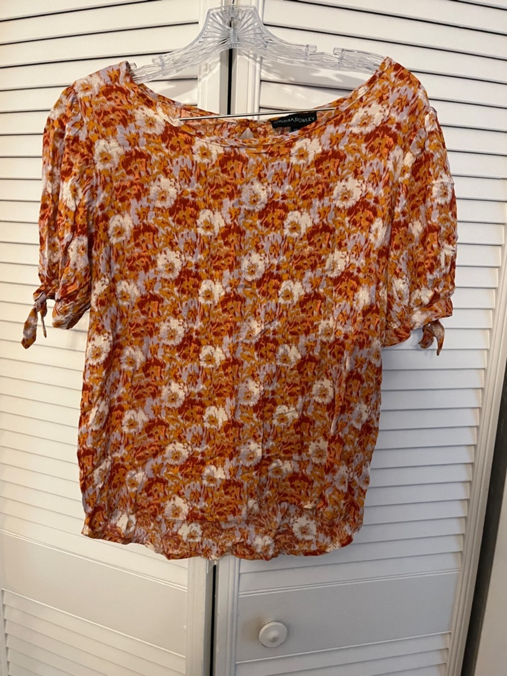 Cynthia Rowley Orange Floral Tie-Sleeve Blouse. XS